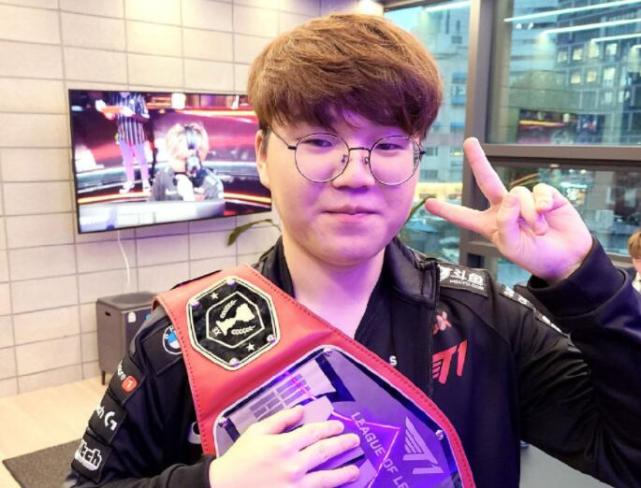 察力而闻名 察力而闻名