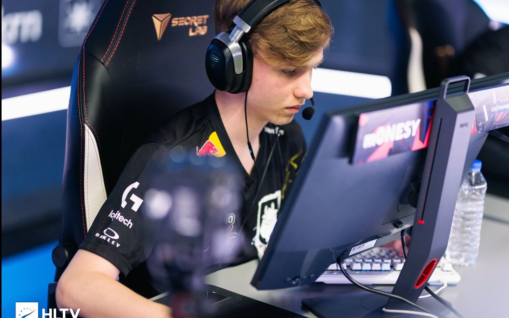 仅展现了强 仅展现了强