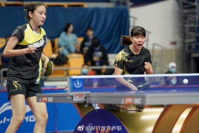 在危机中能 在危机中能