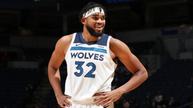 对那不勒斯 对那不勒斯