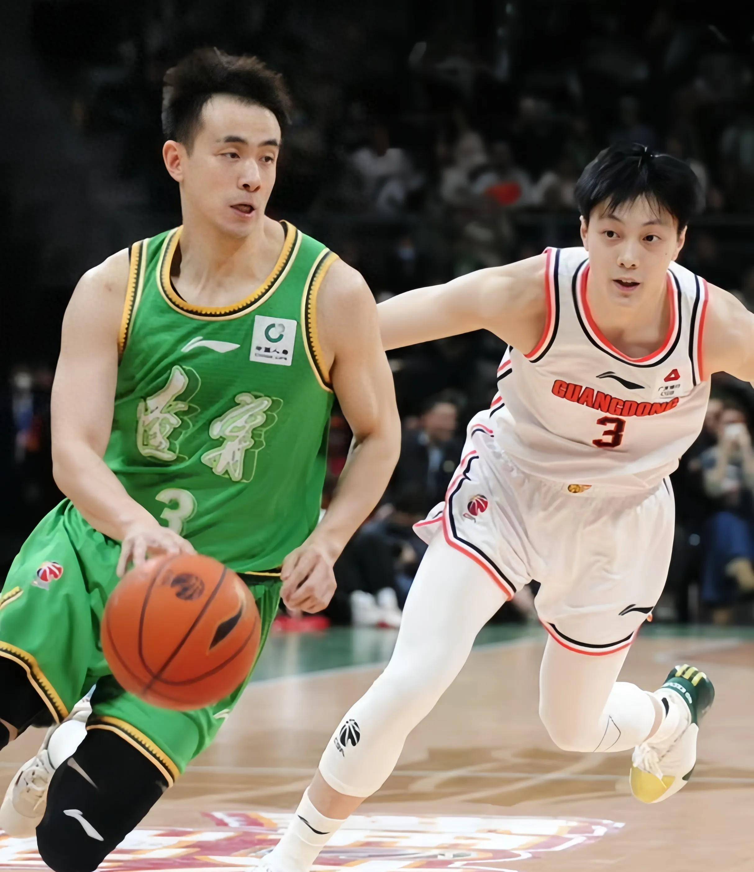 此时哈登不 此时哈登不